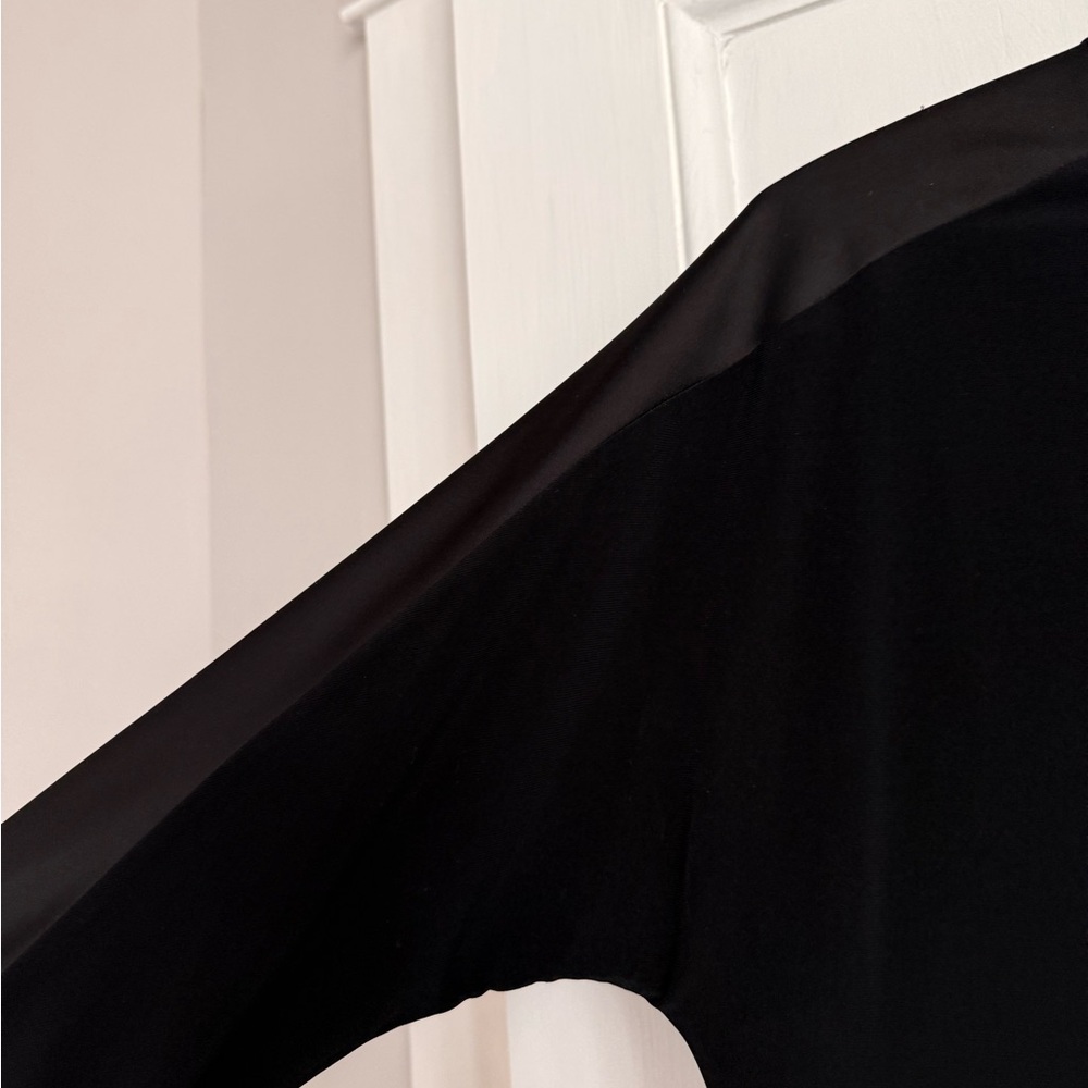 NWT - Joseph Ribkoff - Black Long-Sleeve Crewneck Top - size 6 - Picture 6 of 8